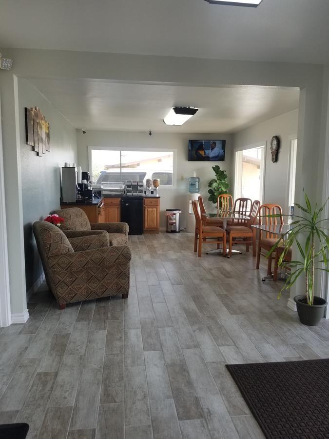Brady Gold Key Inn المظهر الخارجي الصورة